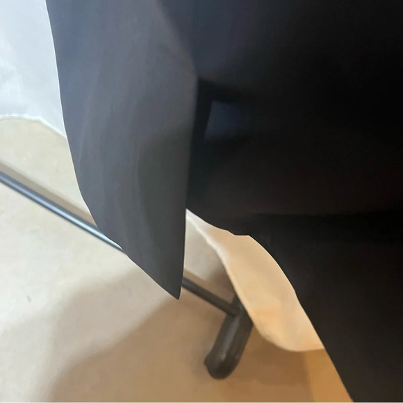 Elie Tahari Black Sleeveless Sheath Dress Size 4 Cocktail Wedding Brunch Classy - Picture 6 of 15